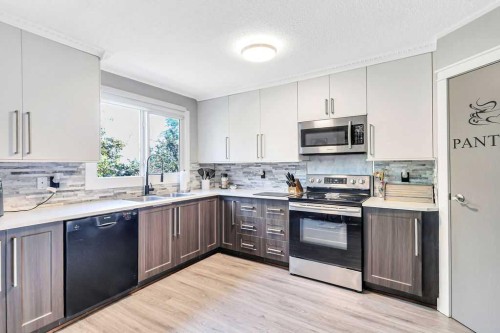 4412 45 Avenue, Sylvan Lake, AB 