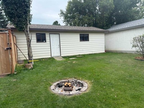 4412 45 Avenue, Sylvan Lake, AB 
