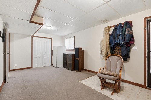 4420 57 Avenue, Innisfail, AB - Indoor