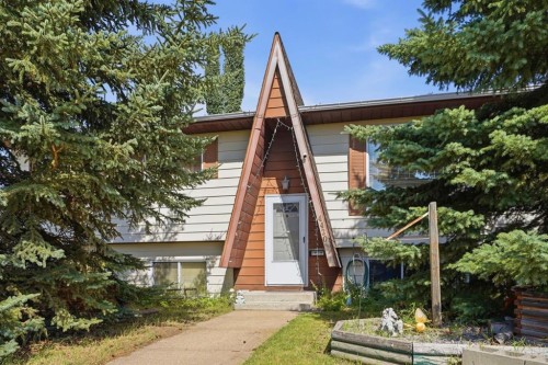 4420 57 Avenue, Innisfail, AB - Outdoor