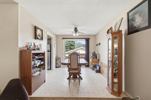 4420 57 Avenue, Innisfail, AB - Indoor