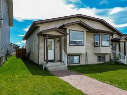 4519 45 Avenue Close Avenue Close Rocky Mountain House, AB T4T 1W8