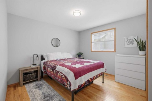 126 Logan Close, Red Deer, AB 