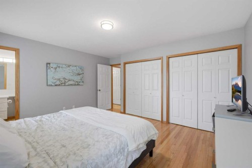 126 Logan Close, Red Deer, AB 
