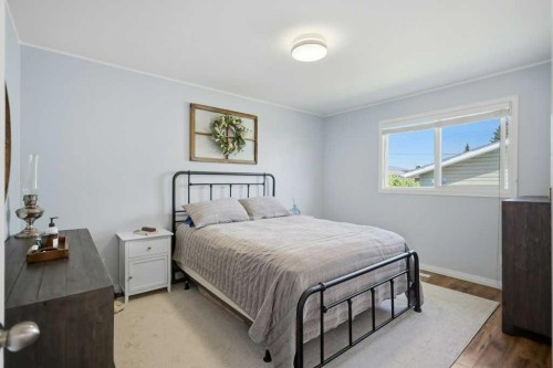5028 48 Avenue, Caroline, AB - Indoor Photo Showing Bedroom