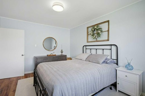 5028 48 Avenue, Caroline, AB - Indoor Photo Showing Bedroom