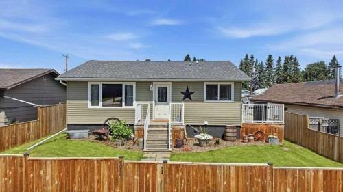 5028 48 Avenue, Caroline, AB - Outdoor
