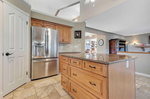 6406 55 Avenue, Ponoka, AB - Indoor Photo Showing Kitchen