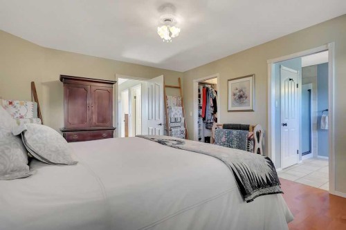6406 55 Avenue, Ponoka, AB - Indoor Photo Showing Bedroom