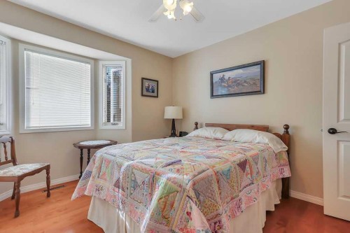 6406 55 Avenue, Ponoka, AB - Indoor Photo Showing Bedroom