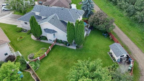 6406 55 Avenue, Ponoka, AB - Outdoor