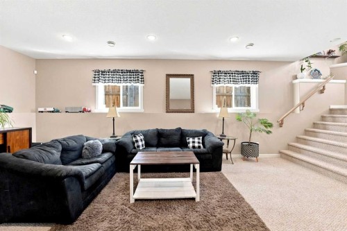 84 Mackenzie Crescent, Lacombe, AB - Indoor