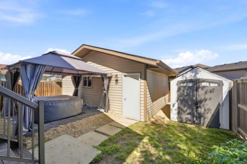 84 Mackenzie Crescent, Lacombe, AB - Outdoor With Exterior