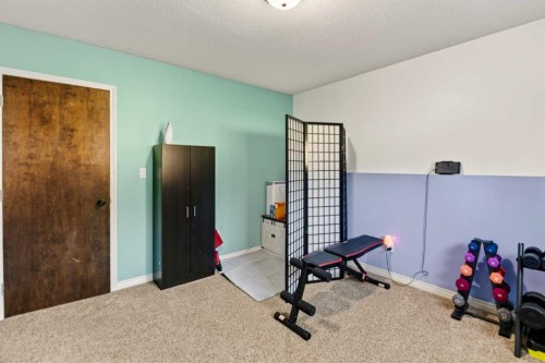 8 Iron Wolf Ridge, Lacombe, AB 