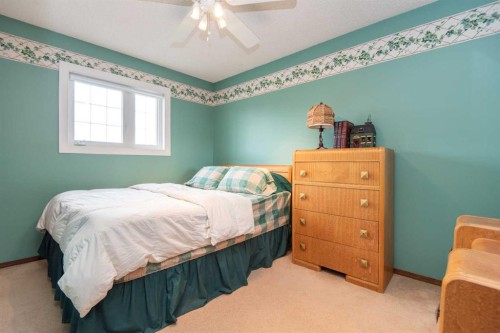 44 Huget Crescent, Red Deer, AB 