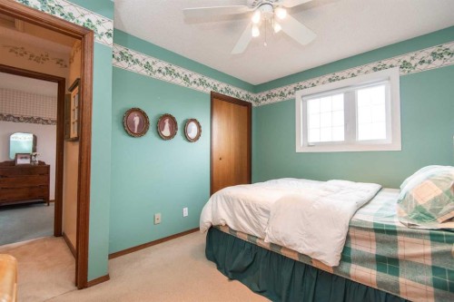 44 Huget Crescent, Red Deer, AB 