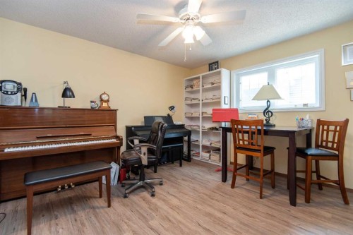44 Huget Crescent, Red Deer, AB 