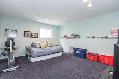 44 Huget Crescent, Red Deer, AB 
