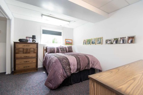 44 Huget Crescent, Red Deer, AB 