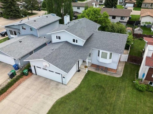 44 Huget Crescent, Red Deer, AB 