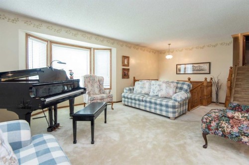 44 Huget Crescent, Red Deer, AB 