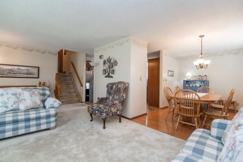 44 Huget Crescent, Red Deer, AB 