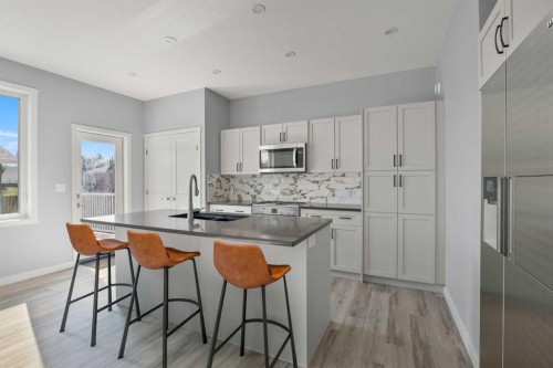 113 Aztec Crescent, Blackfalds, AB - Indoor Photo Showing Kitchen With Upgraded Kitchen