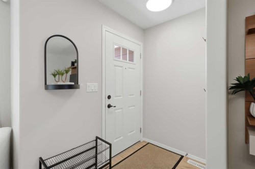 303-30 Carleton Avenue, Red Deer, AB - Indoor Photo Showing Other Room