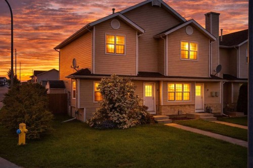 18 Terrace Heights Drive  Lacombe, AB T4L 0J2