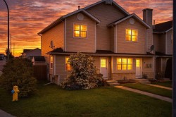 18 Terrace Heights Drive Lacombe, AB T4L 0J2