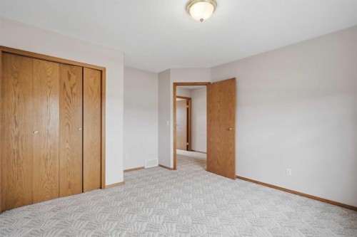 18 Terrace Heights Drive, Lacombe, AB - Indoor