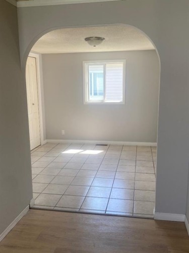 818-6834 59 Avenue, Red Deer, AB 