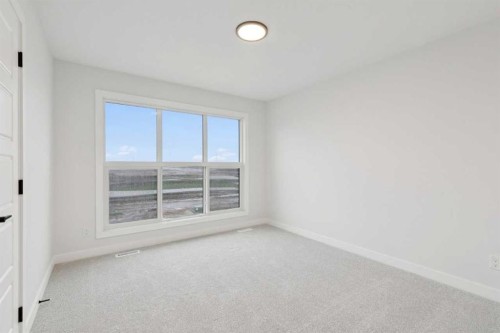 214 Sora Way Se, Calgary, AB 