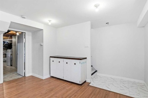 4132 50 Avenue, Innisfail, AB - Indoor Photo Showing Other Room