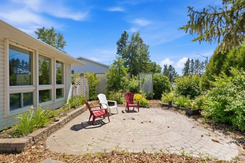 4132 50 Avenue, Innisfail, AB - Outdoor