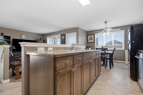 56 Heron Court, Penhold, AB - Indoor