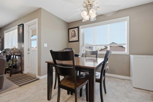 56 Heron Court, Penhold, AB - Indoor Photo Showing Dining Room