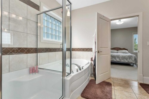 15 Liberty Place, Sylvan Lake, AB - Indoor Photo Showing Bathroom