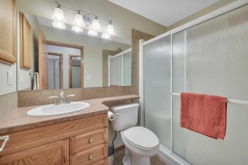 47 Victor Close, Red Deer, AB 