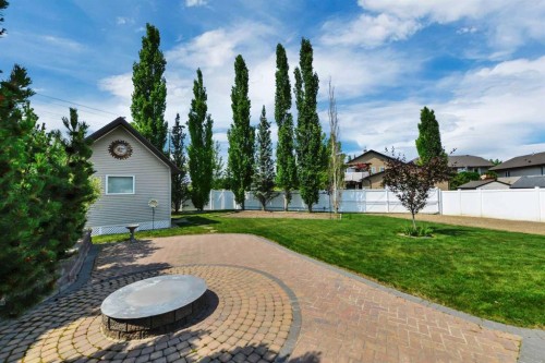 47 Victor Close, Red Deer, AB 