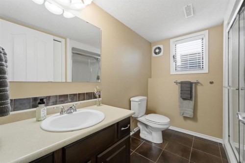 5 Everitt Crescent, Red Deer, AB 