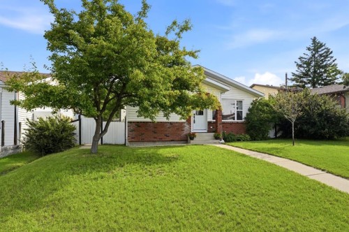 5 Everitt Crescent, Red Deer, AB 