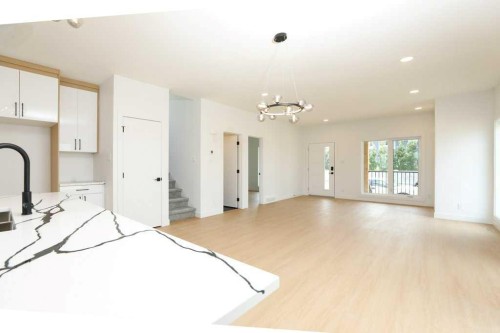 411 Caledonia Boulevard West, Lethbridge, AB - Indoor