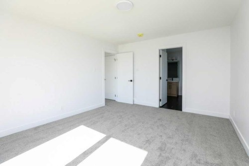 411 Caledonia Boulevard West, Lethbridge, AB - Indoor