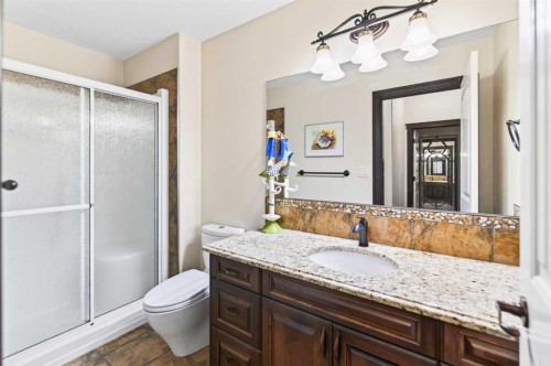 4552 Waskasoo Crescent, Red Deer, AB - Indoor Photo Showing Bathroom