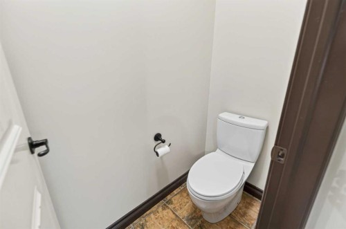4552 Waskasoo Crescent, Red Deer, AB - Indoor Photo Showing Bathroom