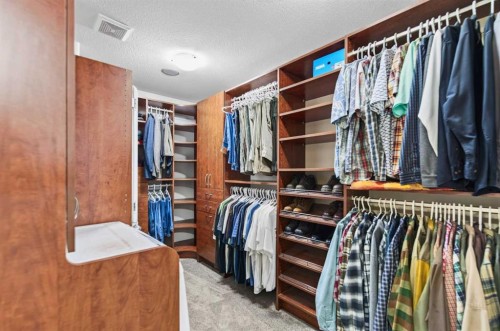4552 Waskasoo Crescent, Red Deer, AB - Indoor With Storage