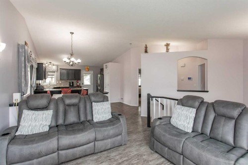 71 Vanier Drive, Red Deer, AB 