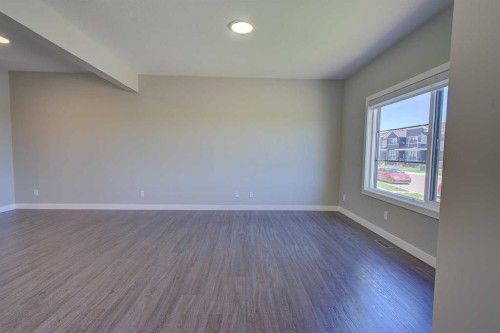 56 Inglis Crescent, Sylvan Lake, AB 
