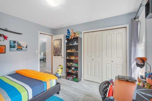 545 Lancaster Drive, Red Deer, AB 